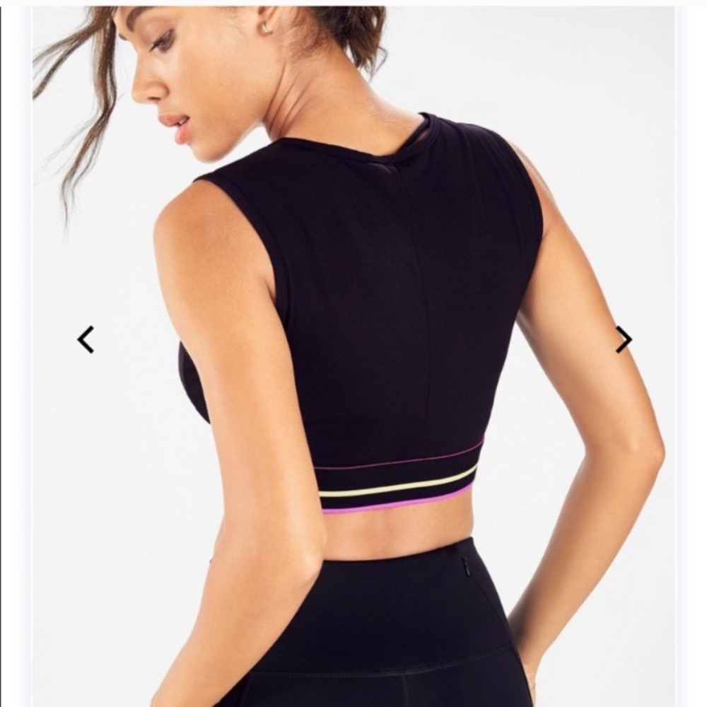 Fabletics Powertoyvh Light twist top